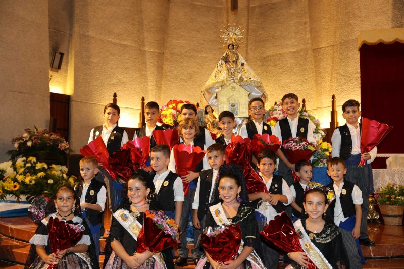 GALERIA de FOTOS de l'ofrena de flors a la Mare de Déu de Loreto de Xàbia GALERIA de FOTOS de l'ofrena de flors a la Mare de Déu de Loreto de Xàbia